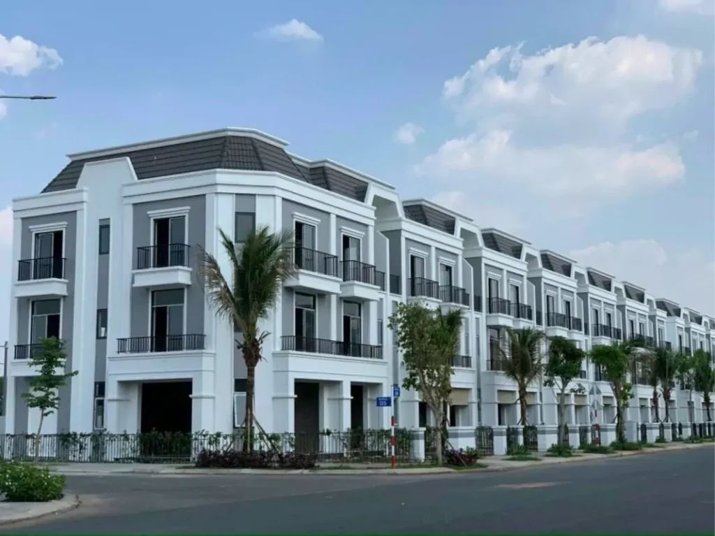 Nhà phố Phúc An City tại Long An hiện đại