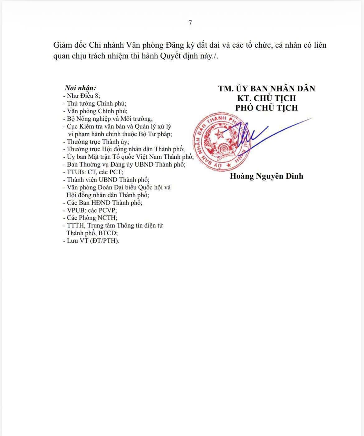 Trang ký và con dấu Quyết định 67/2026/QĐ-UBND của UBND TP.HCM